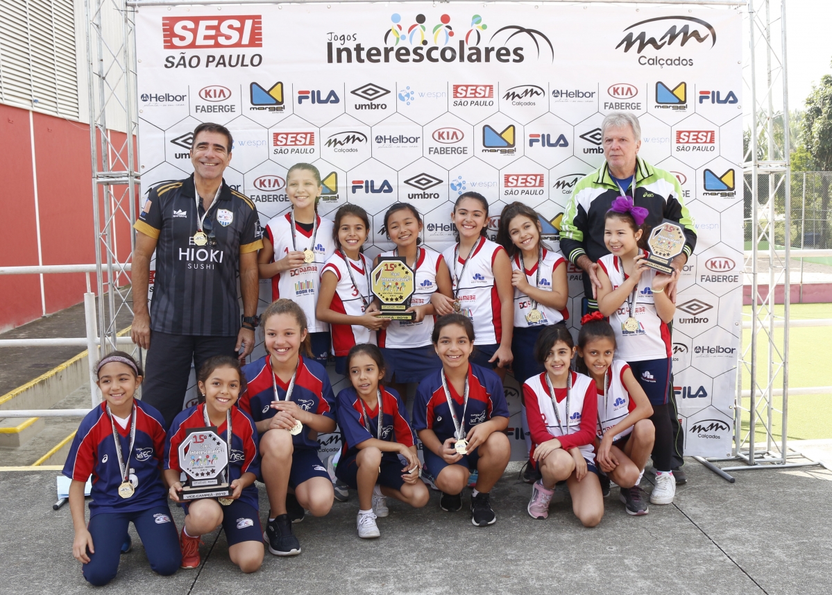 São Marcos domina torneio de Mini Vôlei do 15º Jogos Interescolares MM Calçados